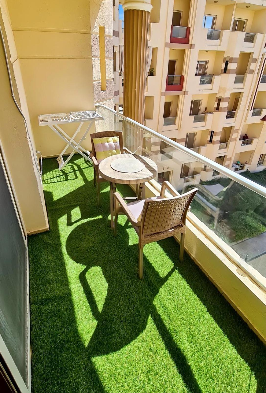 Florenza Blue Sky & Poolview Studio Hurghada Exterior photo